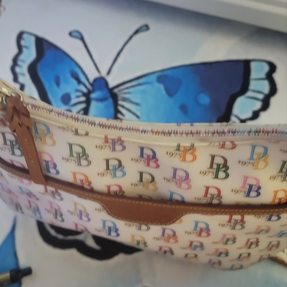 Dooney and bourkes purse set colorful - Picture 8 of 16